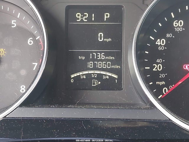 2016 Volkswagen Jetta 1.8t Sport მანქანა იყიდება აუქციონზე, vin: 3VWD17AJ2GM231307, აუქციონის ნომერი: 45374669
