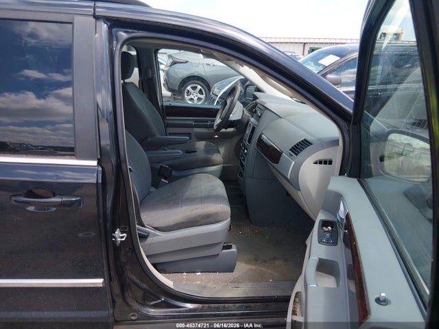 Продажа на аукционе авто 2010 Chrysler Town & Country Touring, vin: 2A4RR5D13AR252730, номер лота: 45374721