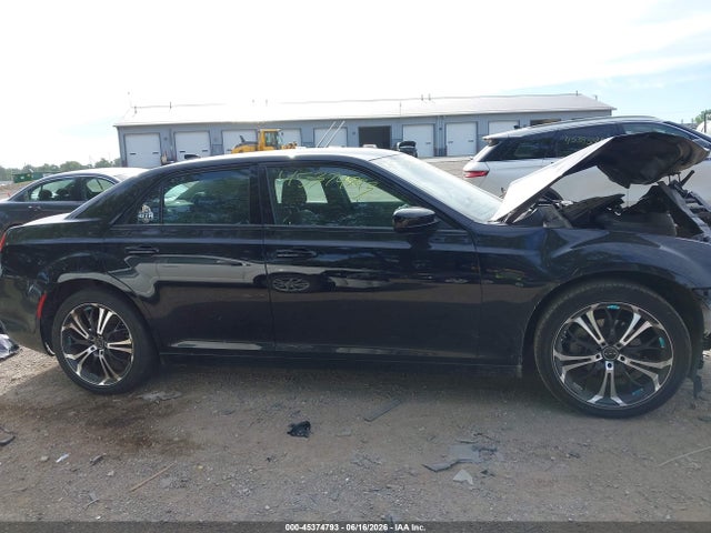 45374793 :رقم المزاد ، 2C3CCAAG6NH241395 vin ، 2022 Chrysler 300 Touring مزاد بيع