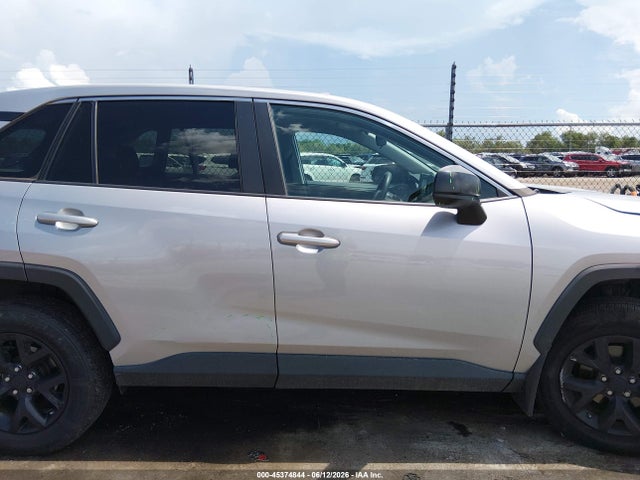 Toyota RAV4 LE 2022 2T3H1RFV2NC190668 Image 13