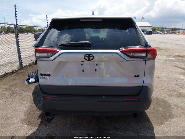Toyota RAV4 LE 2022 2T3H1RFV2NC190668 Image 16