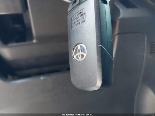 Продажа на аукционе авто 2018 Toyota Rav4 Xle, vin: JTMWFREV8JJ184360, номер лота: 45374860