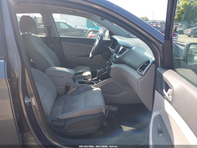 Hyundai Tucson Value 2018 KM8J3CA26JU755723 Image 5