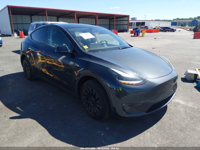 Продаж на аукціоні авто 2024 Tesla Model Y Long Range Dual Motor All-wheel Drive, vin: 7SAYGDEE4RF026385, номер лоту: 45374999