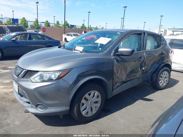 JN1BJ1CP0JW150695 Nissan Rogue Sport S