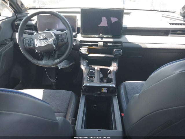 JTM6CRAV8TD300737 Toyota RAV4 XSE