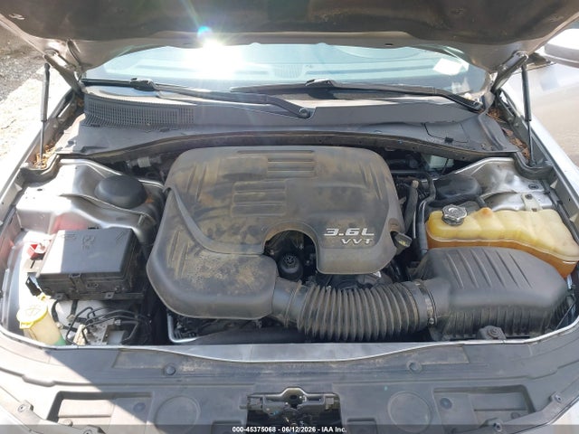 2C3CCAAG2GH230137 Chrysler 300 Anniversary Edition