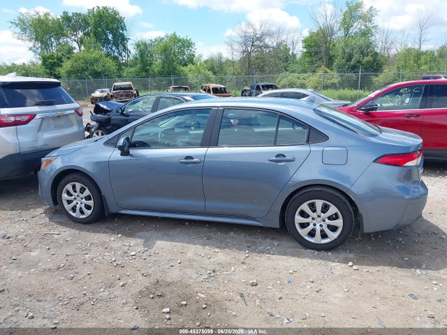 5YFB4MDE0TP432110 Toyota COROLLA LE