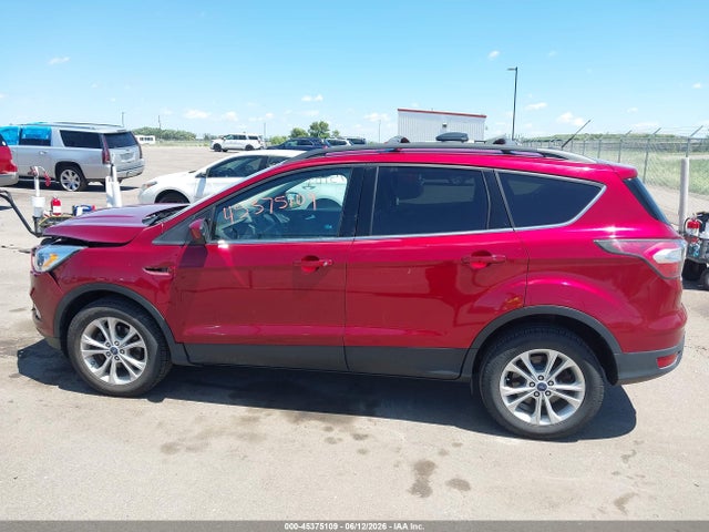 45375109 :رقم المزاد ، 1FMCU0GD3HUB47701 vin ، 2017 Ford Escape Se مزاد بيع