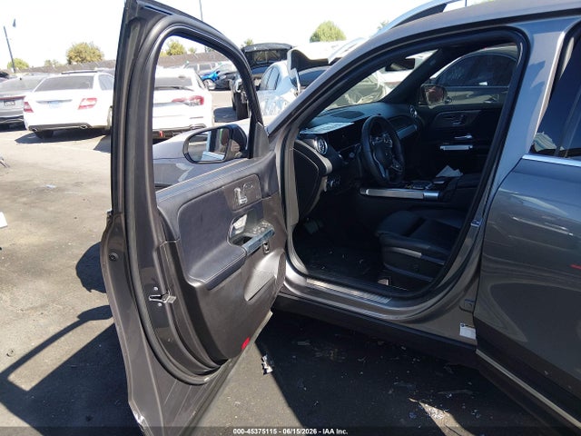 W1N4M4GBXLW024613 Mercedes-Benz GLB 250
