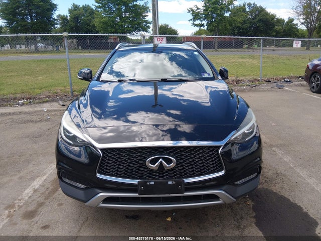 2017 Infiniti Qx30 Premium მანქანა იყიდება აუქციონზე, vin: SJKCH5CR3HA038709, აუქციონის ნომერი: 45375178