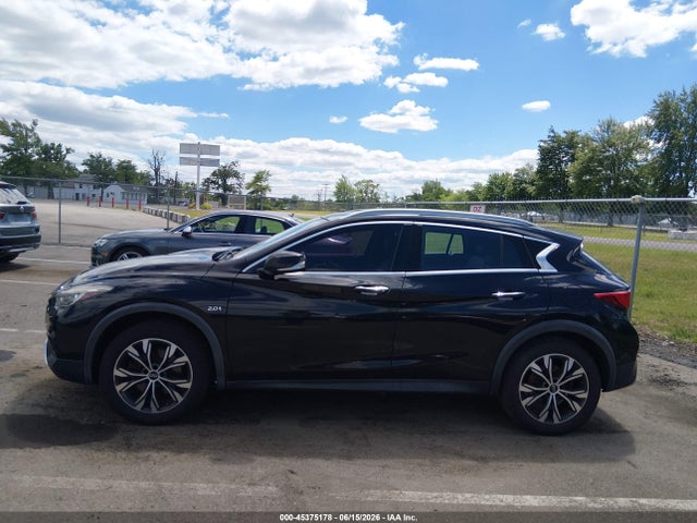 2017 Infiniti Qx30 Premium მანქანა იყიდება აუქციონზე, vin: SJKCH5CR3HA038709, აუქციონის ნომერი: 45375178