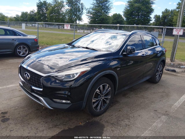 2017 Infiniti Qx30 Premium მანქანა იყიდება აუქციონზე, vin: SJKCH5CR3HA038709, აუქციონის ნომერი: 45375178