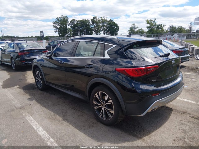 2017 Infiniti Qx30 Premium მანქანა იყიდება აუქციონზე, vin: SJKCH5CR3HA038709, აუქციონის ნომერი: 45375178