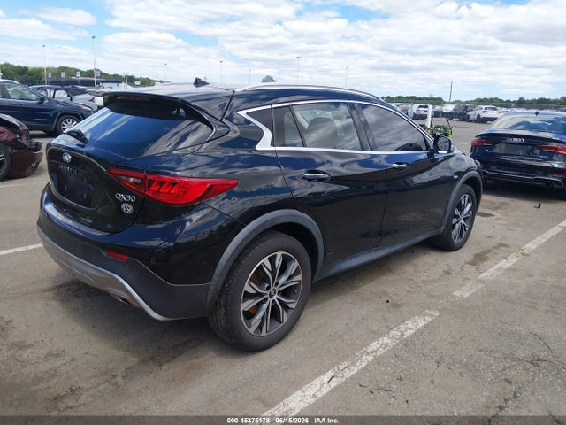 2017 Infiniti Qx30 Premium მანქანა იყიდება აუქციონზე, vin: SJKCH5CR3HA038709, აუქციონის ნომერი: 45375178