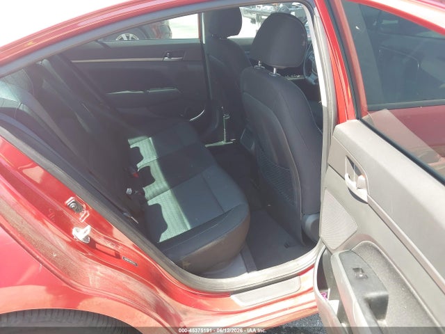 2017 Hyundai Elantra Value Edition მანქანა იყიდება აუქციონზე, vin: 5NPD84LF6HH124273, აუქციონის ნომერი: 45375191