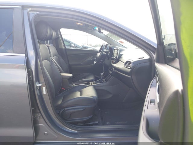 2018 Hyundai Elantra Gt მანქანა იყიდება აუქციონზე, vin: KMHH35LEXJU057987, აუქციონის ნომერი: 45375210