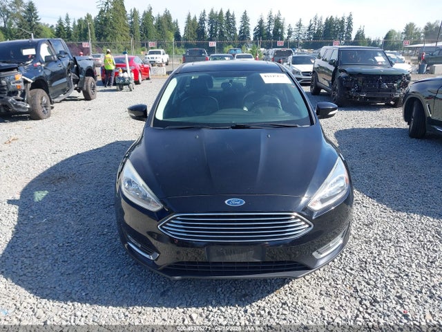1FADP3J2XHL272621 Ford Focus Titanium