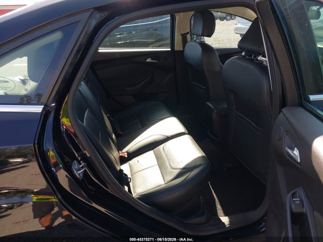 Ford Focus Titanium 2017 1FADP3J2XHL272621 Image 19