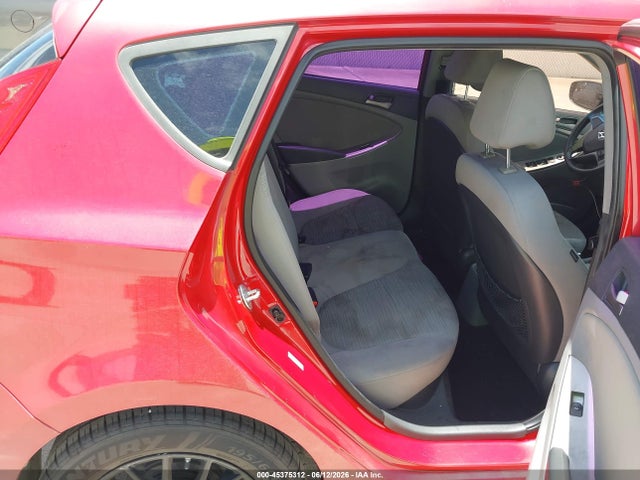 2015 Hyundai Accent Gs მანქანა იყიდება აუქციონზე, vin: KMHCT5AE2FU213654, აუქციონის ნომერი: 45375312