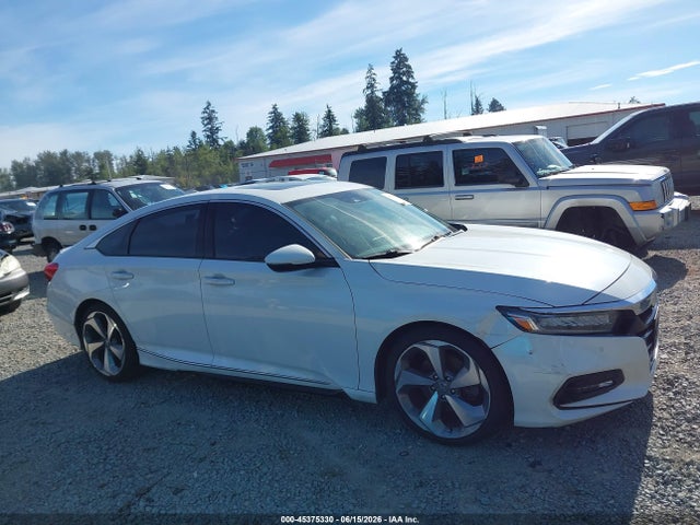 1HGCV2F94JA008065 Honda Accord Touring 2.0t