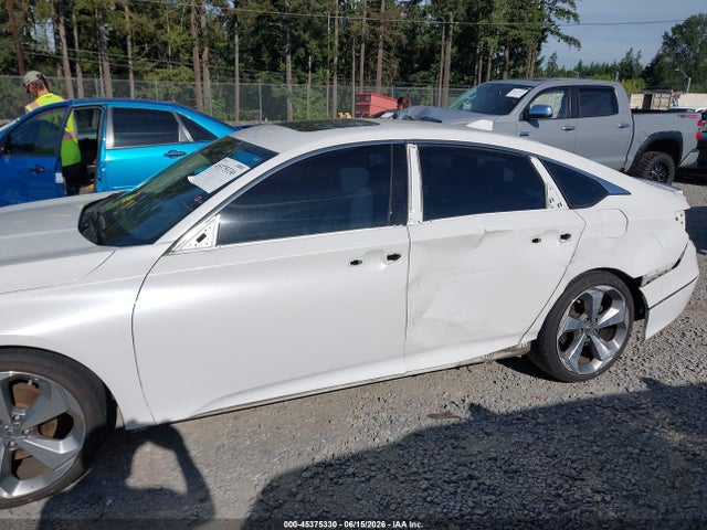 1HGCV2F94JA008065 Honda Accord Touring 2.0t