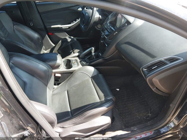 45375341 :رقم المزاد ، 1FADP3L98DL368445 vin ، 2013 Ford Focus St مزاد بيع