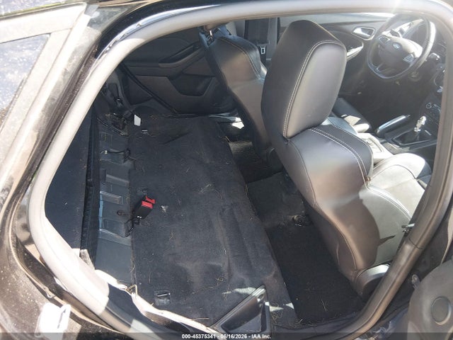 45375341 :رقم المزاد ، 1FADP3L98DL368445 vin ، 2013 Ford Focus St مزاد بيع