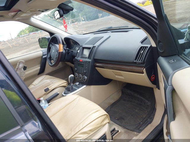 Продажа на аукционе авто 2011 Land Rover Lr2, vin: SALFR2BN6BH270738, номер лота: 45375375