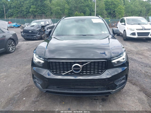 45375393 :رقم المزاد ، YV4162UM0K2085860 vin ، 2019 Volvo Xc40 T5 R-design مزاد بيع