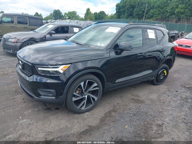 Auction sale of the 2019 Volvo Xc40 T5 R-design, vin: YV4162UM0K2085860, lot number: 45375393