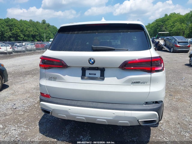 45375412 :رقم المزاد ، 5UXCR6C06M9F48685 vin ، 2021 Bmw X5 Xdrive40i مزاد بيع