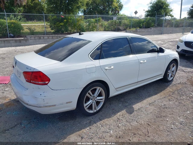 2015 Volkswagen Passat 2.0l Tdi Sel Premium მანქანა იყიდება აუქციონზე, vin: 1VWCV7A35FC028753, აუქციონის ნომერი: 45375485