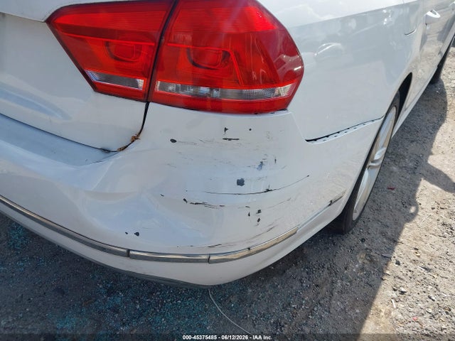 2015 Volkswagen Passat 2.0l Tdi Sel Premium მანქანა იყიდება აუქციონზე, vin: 1VWCV7A35FC028753, აუქციონის ნომერი: 45375485