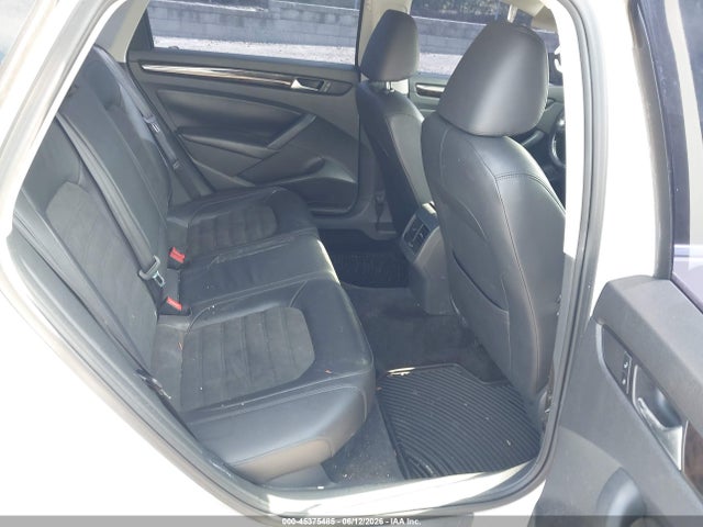 2015 Volkswagen Passat 2.0l Tdi Sel Premium მანქანა იყიდება აუქციონზე, vin: 1VWCV7A35FC028753, აუქციონის ნომერი: 45375485