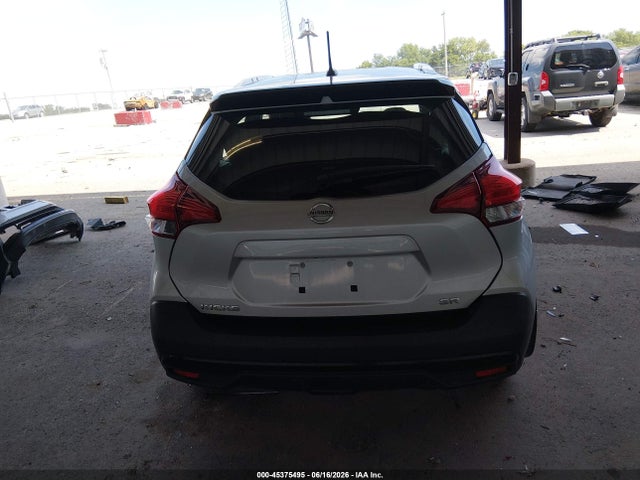 3N1CP5CU8JL510799 Nissan KICKS SR