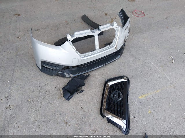 3N1CP5CU8JL510799 Nissan KICKS SR