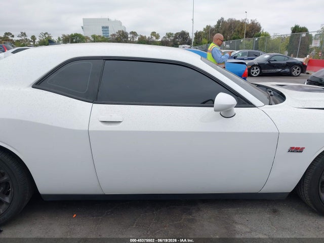 Dodge Challenger 392 Hemi Scat Pack Shaker 2018 2C3CDZFJ4JH111447 Image 14
