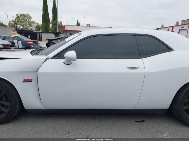 Dodge Challenger 392 Hemi Scat Pack Shaker 2018 2C3CDZFJ4JH111447 Image 15