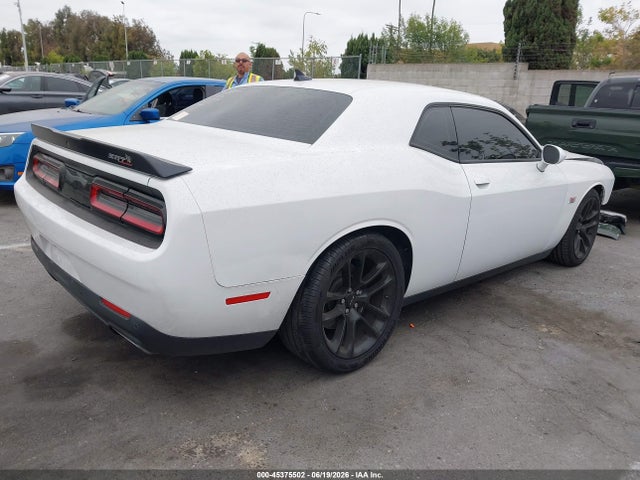 Dodge Challenger 392 Hemi Scat Pack Shaker 2018 2C3CDZFJ4JH111447 Image 4
