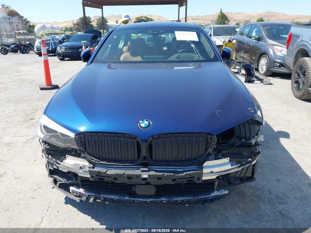 WBAJE5C50JG918069 BMW 540I