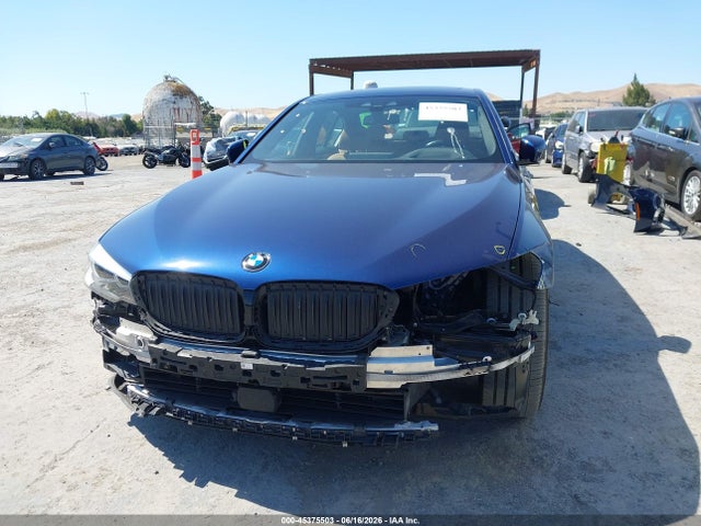 WBAJE5C50JG918069 BMW 540I