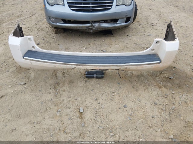 Продажа на аукционе авто 2015 Chevrolet Suburban 1500 Ltz, vin: 1GNSCKKC8FR708253, номер лота: 45375575