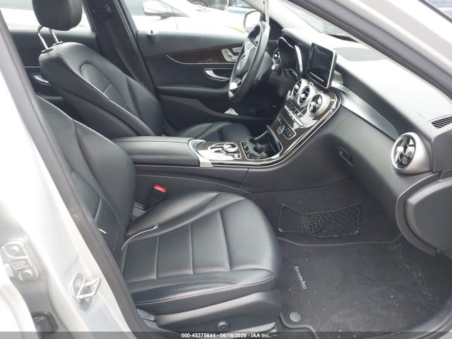Продаж на аукціоні авто 2018 Mercedes-benz C 300 4matic, vin: 55SWF4KB0JU252704, номер лоту: 45375644