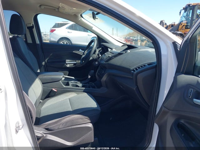 45375645 :رقم المزاد ، 1FMCU0G92HUE24222 vin ، 2017 Ford Escape Se مزاد بيع