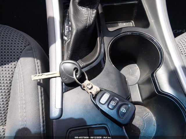 2013 Hyundai Sonata Gls მანქანა იყიდება აუქციონზე, vin: 5NPEB4AC9DH683616, აუქციონის ნომერი: 45375656
