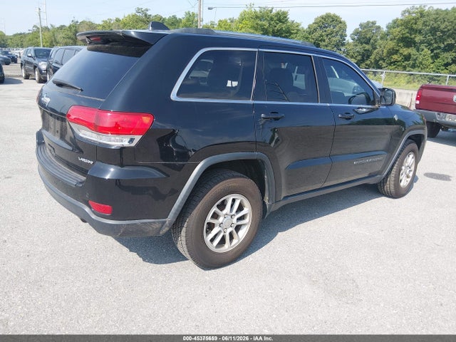1C4RJFAG2KC754246 Jeep Grand Cherokee Laredo E 4x4