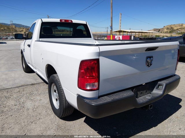 45375674 :رقم المزاد ، 3C6JR6DG2LG253686 vin ، 2020 Ram 1500 Classic Tradesman  4x2 8' Box مزاد بيع