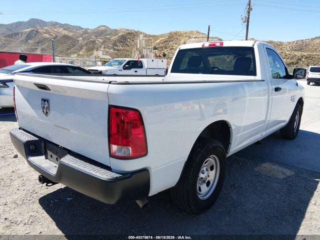 3C6JR6DG2LG253686 RAM 1500 Classic Tradesman 4x2 8&#039; Box