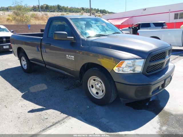RAM 1500 Tradesman 4x2 8' Box 2018 3C6JR6DG6JG255390 главное изображение